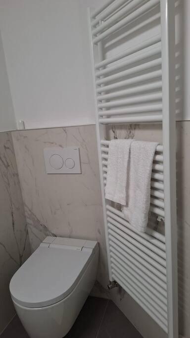 Silvia Suite - Appartamento Citta Alta แบร์กาโม ภายนอก รูปภาพ