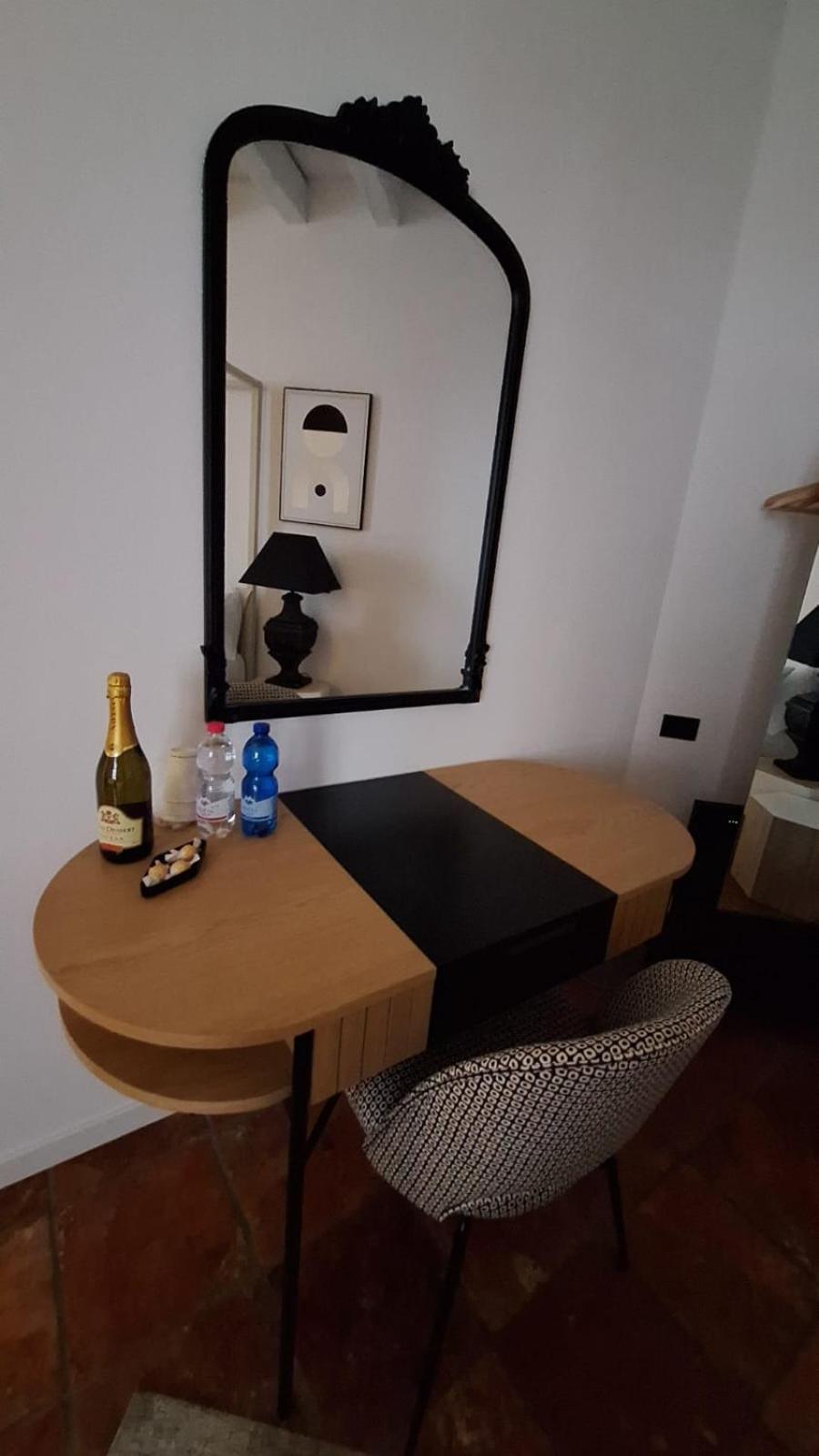 Silvia Suite - Appartamento Citta Alta แบร์กาโม ภายนอก รูปภาพ